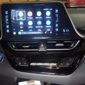 Instalación CarPlay en Toyota C-HR